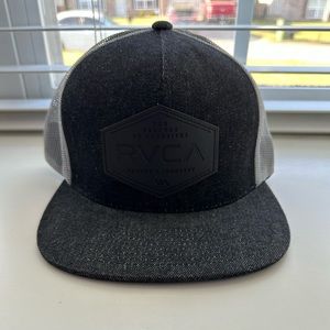 RVCA snap back hat